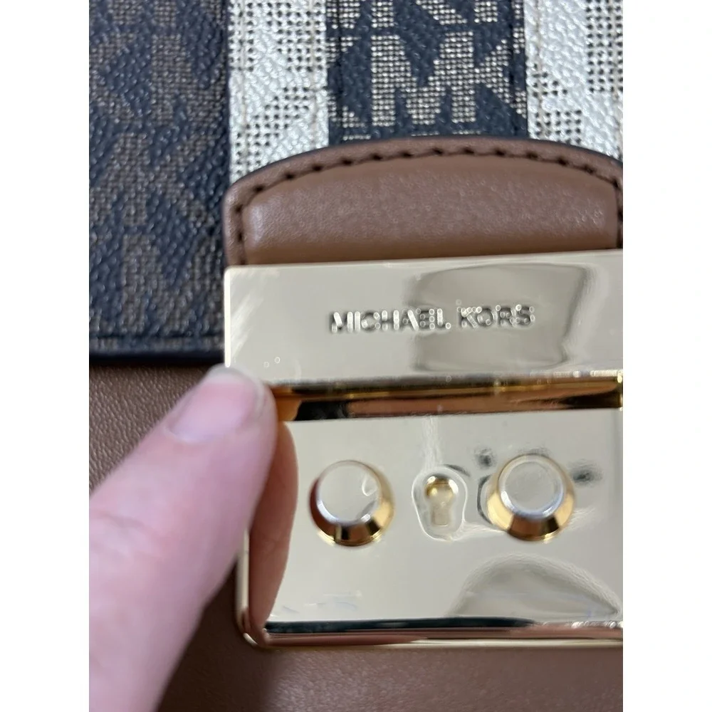 MICHAEL KORS SLOAN EDITOR BROWN MK MEDIUM FLAP CENTER STRIPE MESSENGER BAG